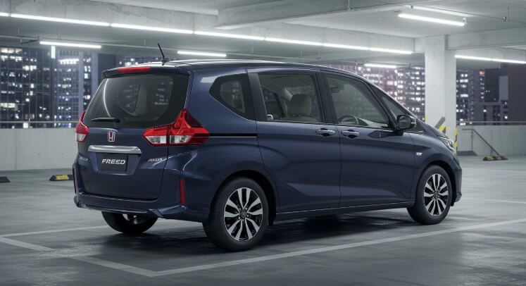 gb7モデルのナビ取り外し方法