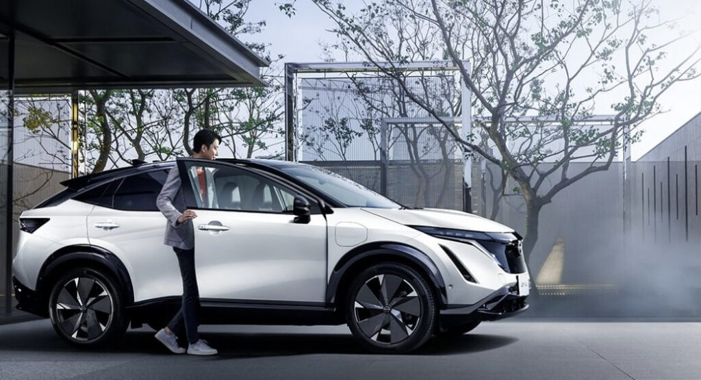 日産アリア充電時間の目安とモデル別の違い
