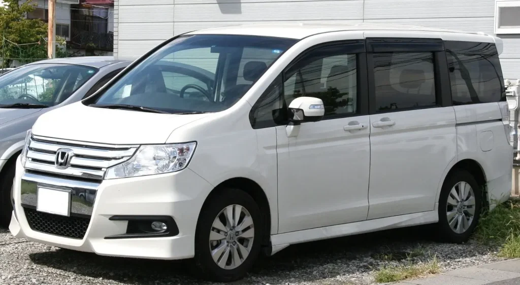 新型ステップワゴンの横幅サイズに注目