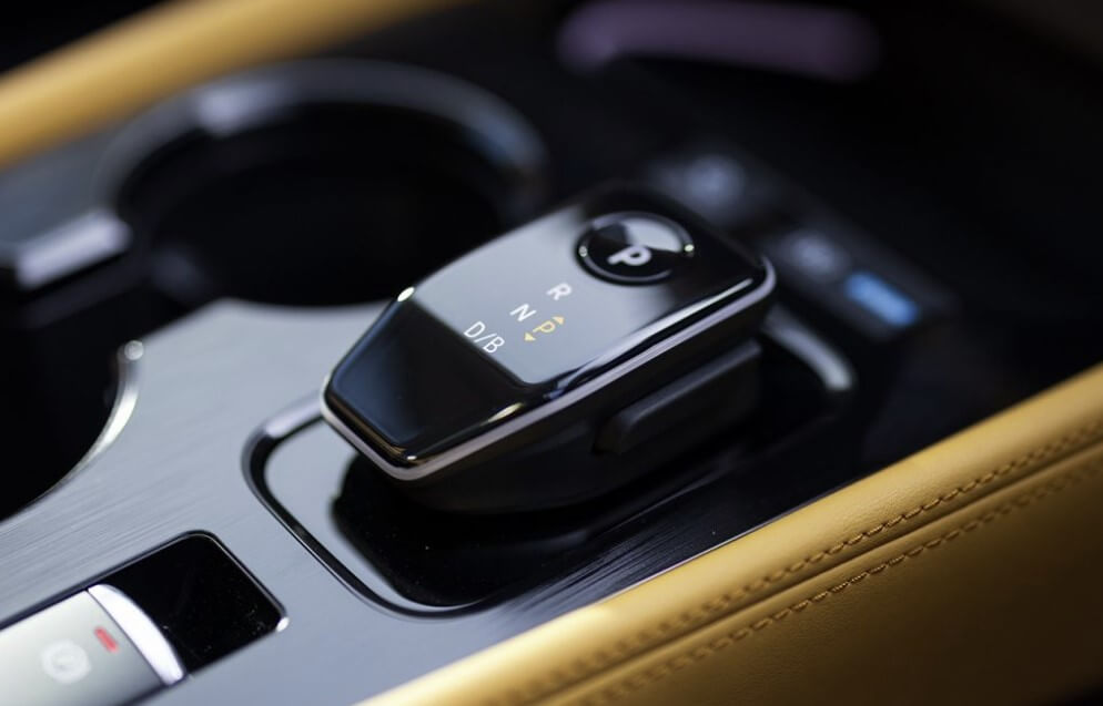 エクストレイル7人乗りの新型価格と燃料・維持コストの目安