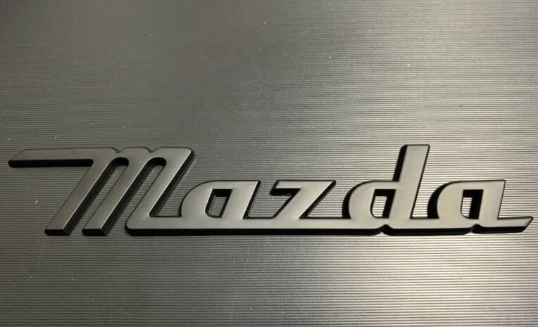 マツダの昔のエンブレムからたどる歴史