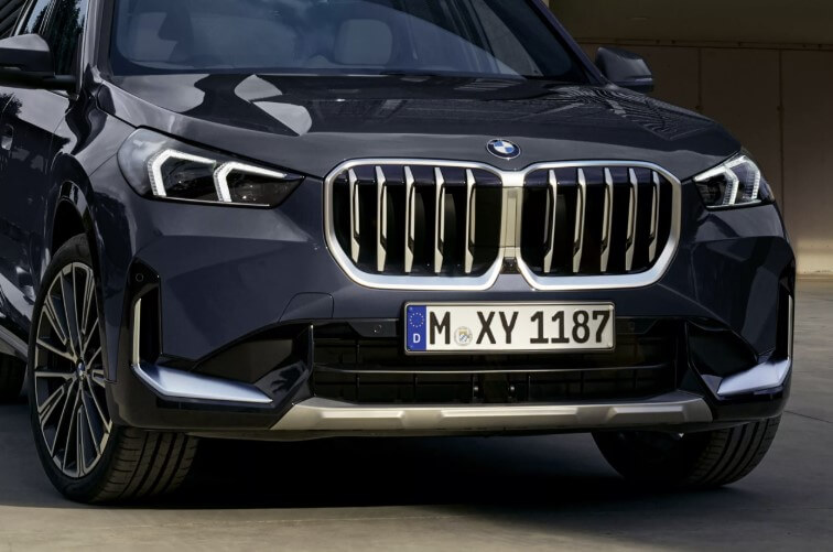 BMWエスユーブイの価格と購入情報