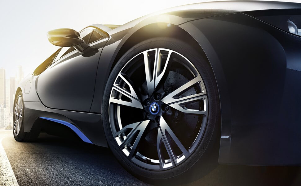 bmw i8の中古が安いと言われる理由