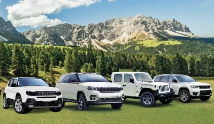 ジープ アベンジャー ガソリン車の日本発売時期と動向